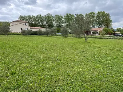 Terrain à bâtir, 1 250 m²