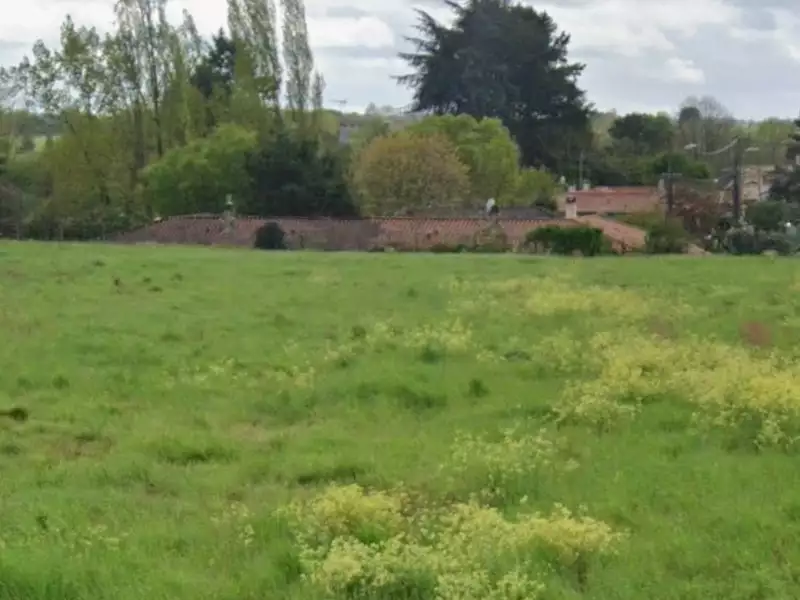 Terrain à bâtir, 900 m² - Saint-Maixant (33490)