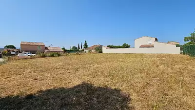 Terrain à bâtir, 650 m²