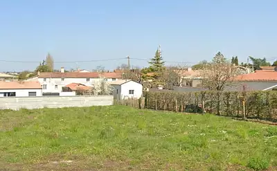 Terrain à bâtir, 667 m²