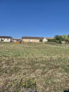 Terrain à bâtir, 762 m²