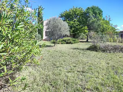 Terrain à bâtir, 632 m²