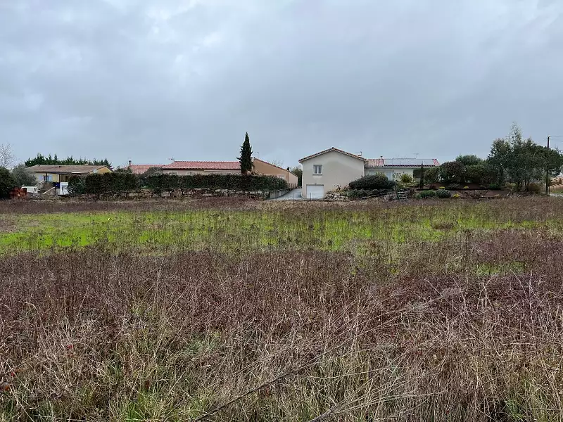 Terrain à bâtir, 808 m² - Arthès (81160)