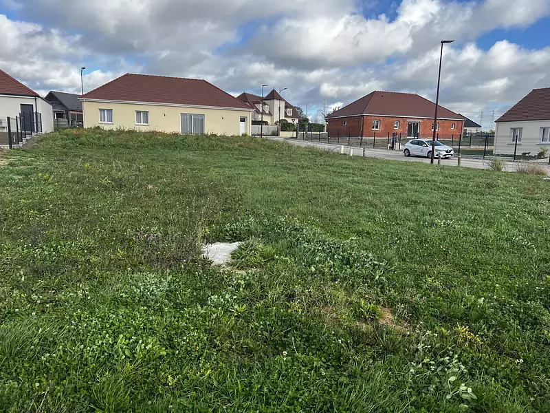 Terrain à bâtir, 626 m² - Villechétif (10410)