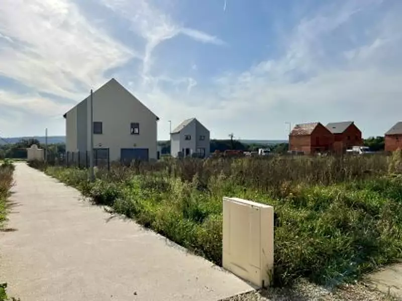 Terrain à bâtir, 200 m² - Bruyères-le-Châtel (91680)