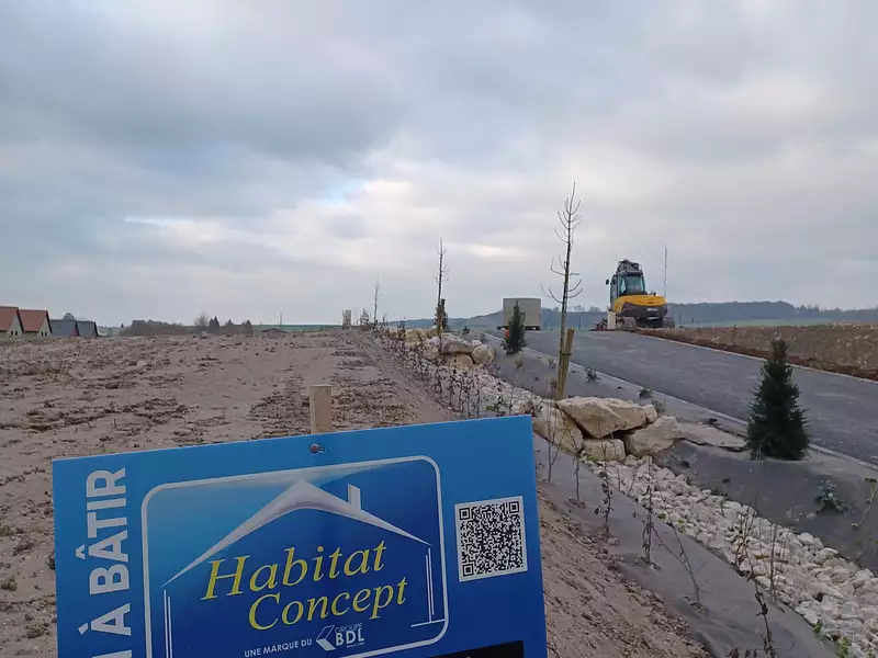 Terrain à bâtir, 721 m² - Mesnières-en-Bray (76270)