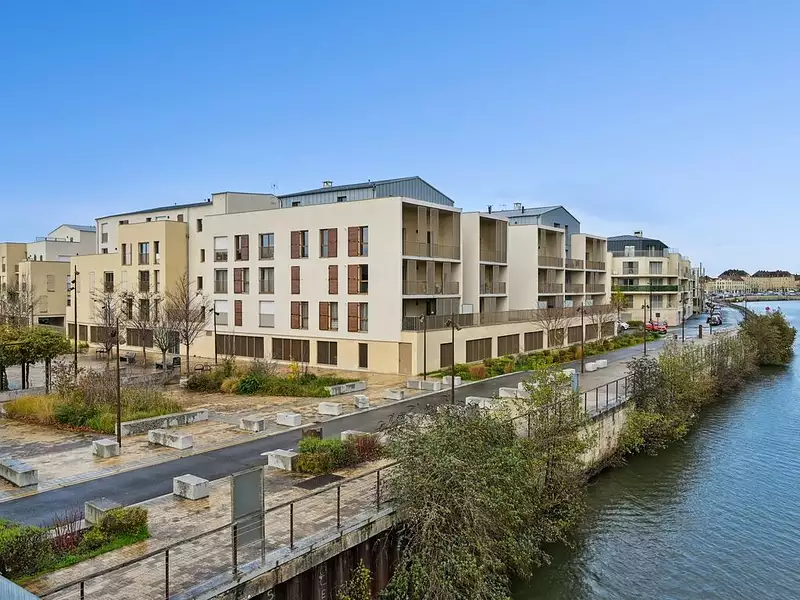 Côté Quai - Creil (60100)