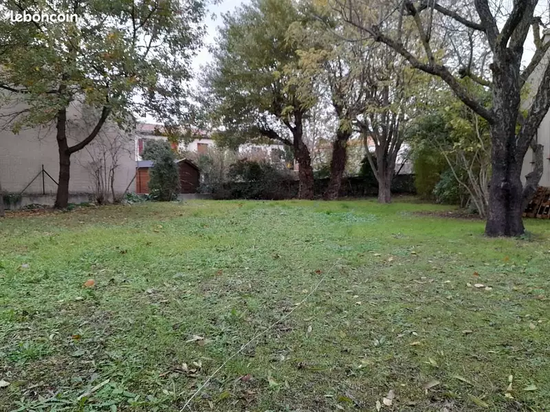 Terrain à bâtir, 290 m² - Carcassonne (11000)