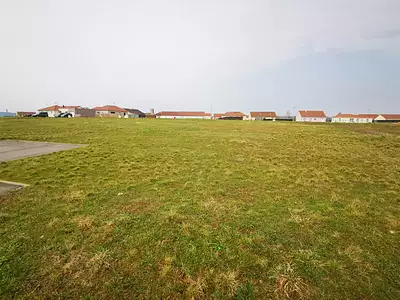 Terrain à bâtir, 750 m²