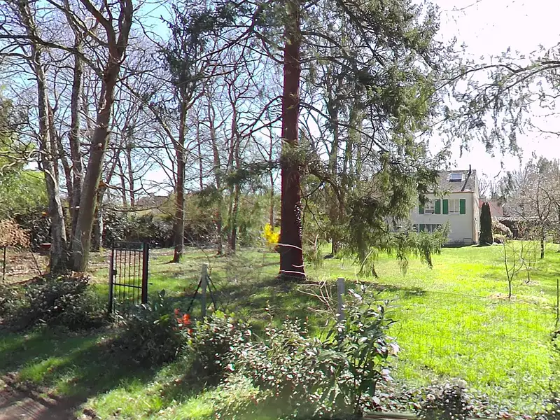 Terrain à bâtir, 1 070 m² - Saint-Denis-en-Val (45560)