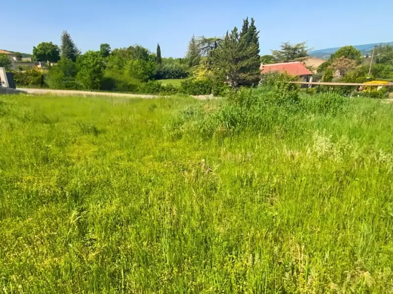 Terrain à bâtir, 1 100 m² - Apt (84400)