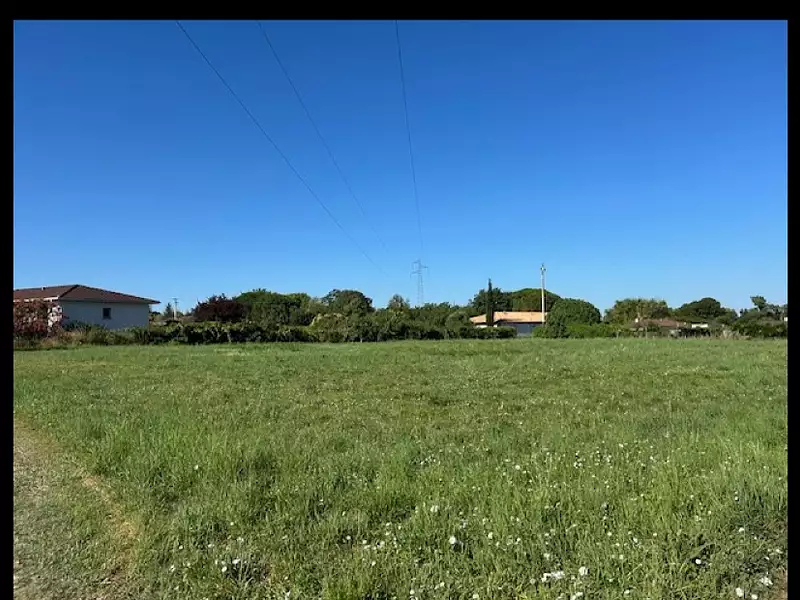 Terrain à bâtir, 2 764 m² - Latresne (33360)