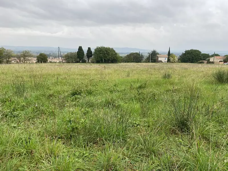 Terrain à bâtir, 632 m² - Bourg-Saint-Andéol (07700)