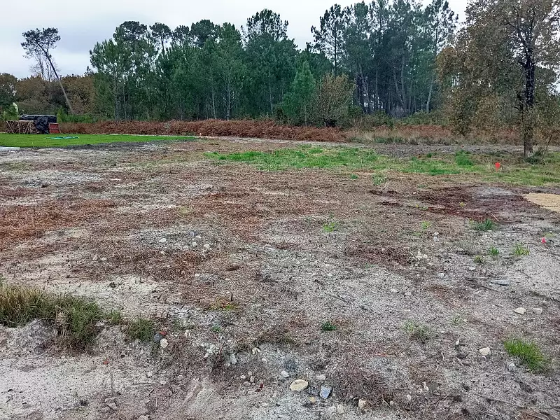 Terrain à bâtir, 680 m² - Parentis-en-Born (40160)