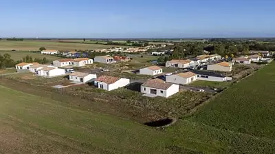 Terrain à bâtir, 232 m²