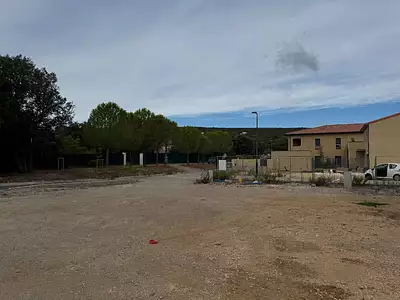 Terrain à bâtir, 310 m²