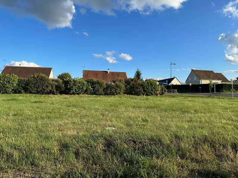 Terrain à bâtir, 809 m² - Notre-Dame-d'Oé (37390)