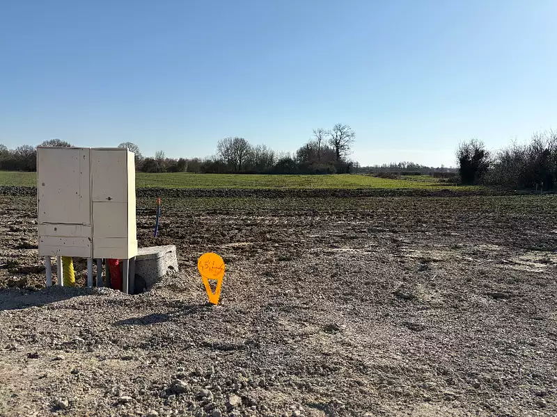 Terrain à bâtir, 671 m² - Carvin (62220)