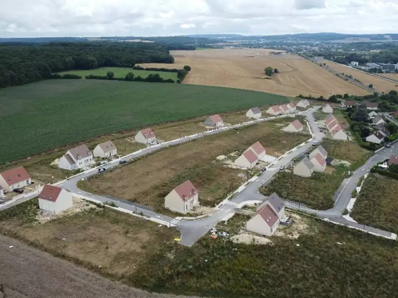 Terrain à bâtir, 484 m² - Eragny-sur-Epte (60590)