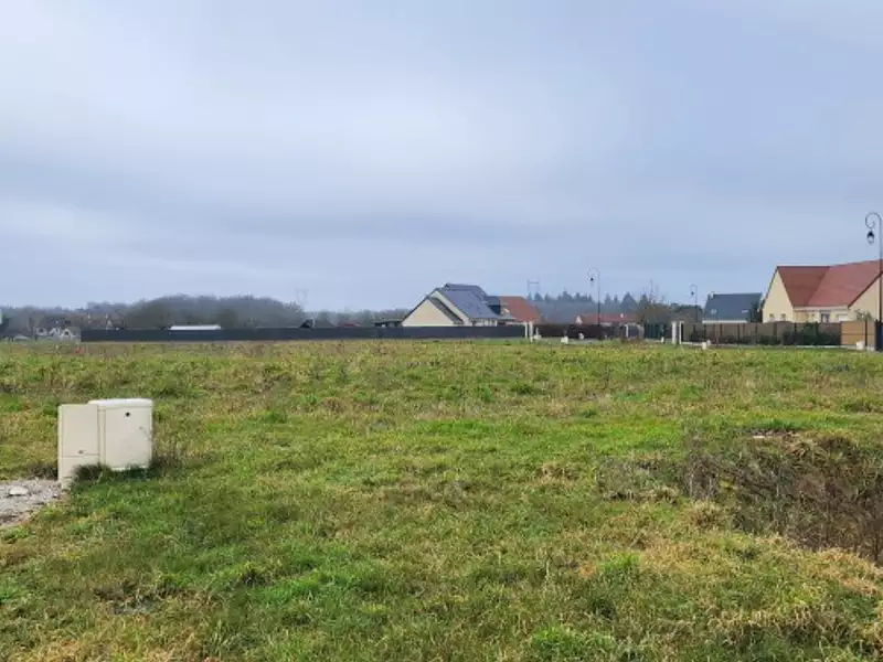 Terrain à bâtir, 1 405 m² - Ferrières-Haut-Clocher (27190)