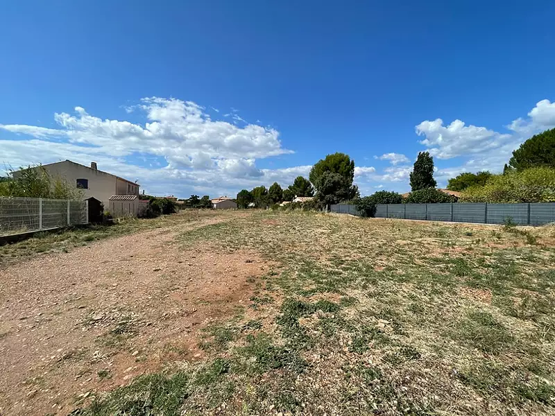 Terrain à bâtir, 600 m² - Canet (34800)