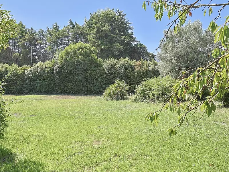 Terrain à bâtir, 1 190 m² - La Crau (83260)