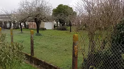 Terrain à bâtir, 738 m²