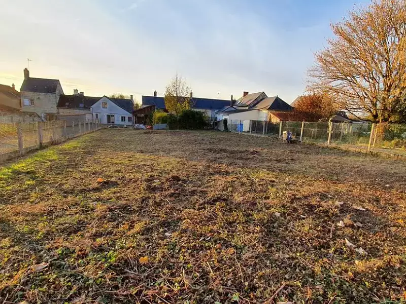 Terrain à bâtir, 444 m² - Gennes-Val-de-Loire (49350)