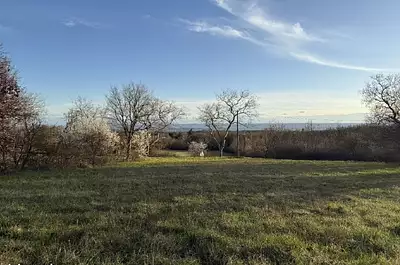 Terrain à bâtir, 1 900 m²