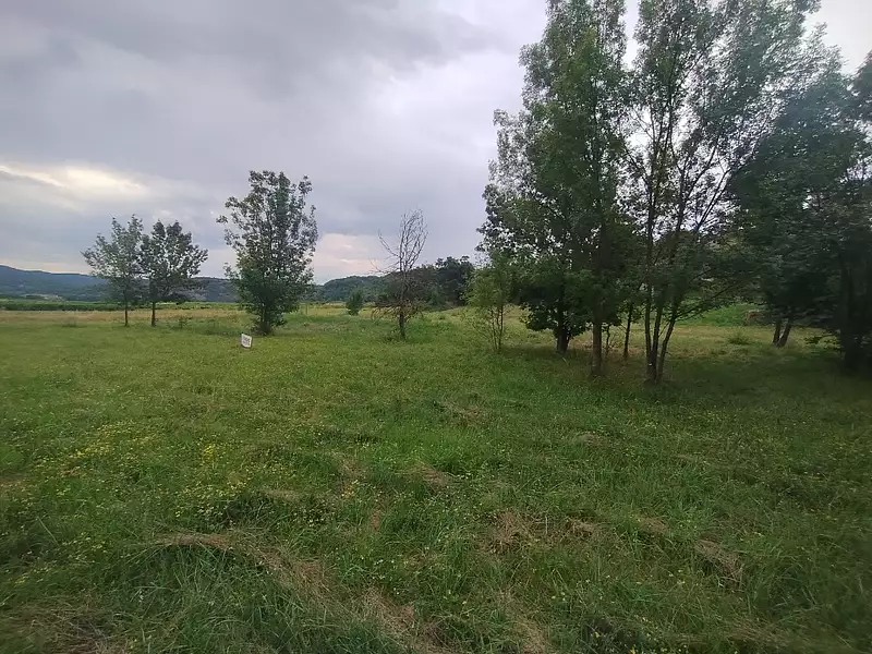 Terrain à bâtir, 1 300 m² - Berrias-et-Casteljau (07460)