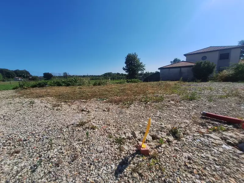 Terrain à bâtir, 525 m² - Villars-les-Dombes (01330)