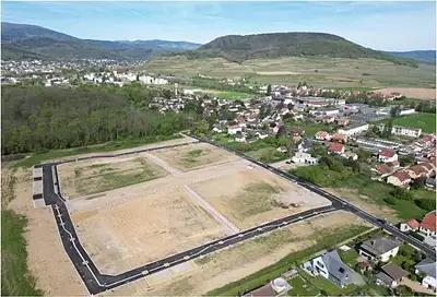 Terrain à bâtir, 551 m²