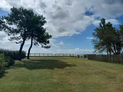 Terrain à bâtir, 2 000 m²