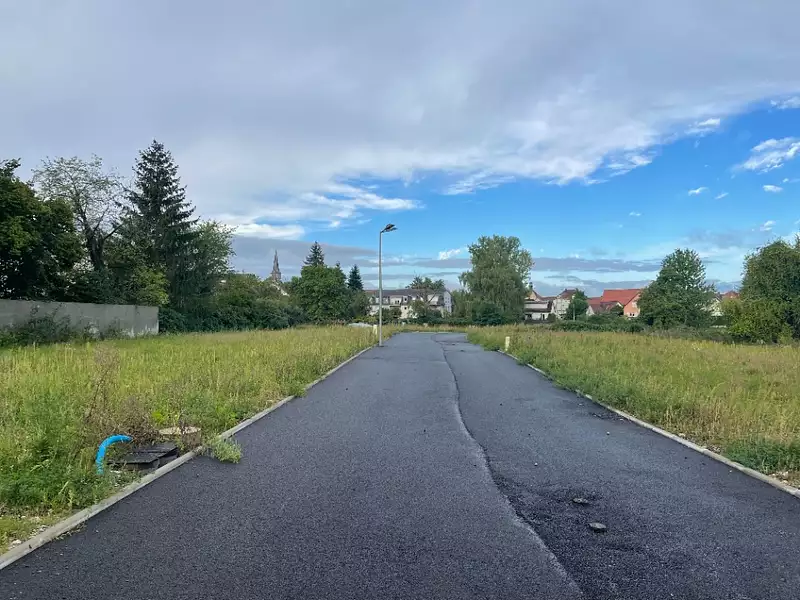 Terrain à bâtir, 636 m² - Dannemarie (68210)