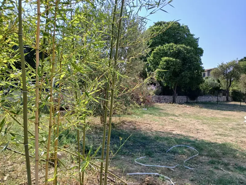 Terrain à bâtir, 277 m² - Caveirac (30820)