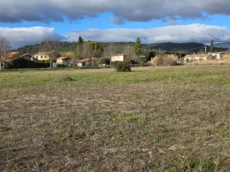 Terrain à bâtir, 266 m² - Villelaure (84530)