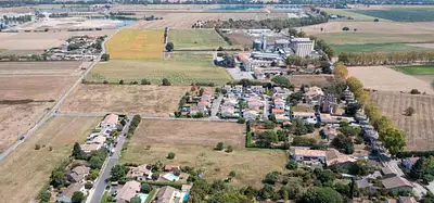 Terrain à bâtir, 400 m²