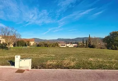 Terrain à bâtir, 375 m²