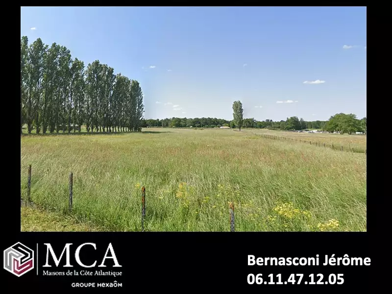 Terrain à bâtir, 790 m² - Saint-Savin (33920)