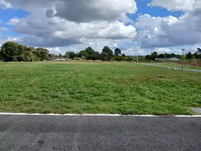 Terrain à bâtir, 854 m²