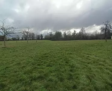 Terrain à bâtir, 636 m²