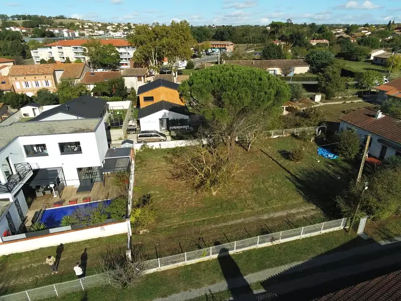 Terrain à bâtir, 450 m² - Escalquens (31750)