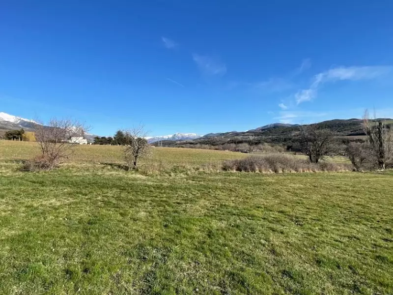 Terrain à bâtir, 432 m² - La Rochette (05000)