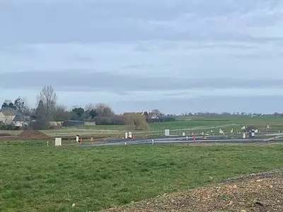 Terrain à bâtir, 364 m²