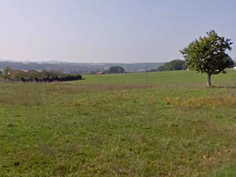 Terrain à bâtir, 2 500 m² - Monsac (24440)