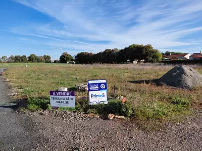 Terrain à bâtir, 445 m²