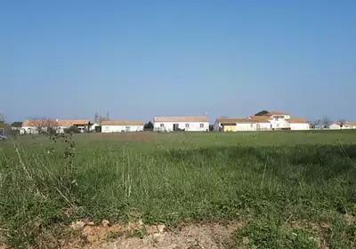 Terrain à bâtir, 680 m²