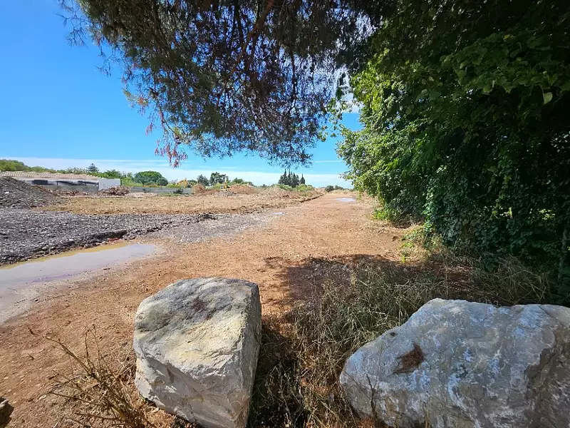 Terrain à bâtir, 400 m² - Fos-sur-Mer (13270)