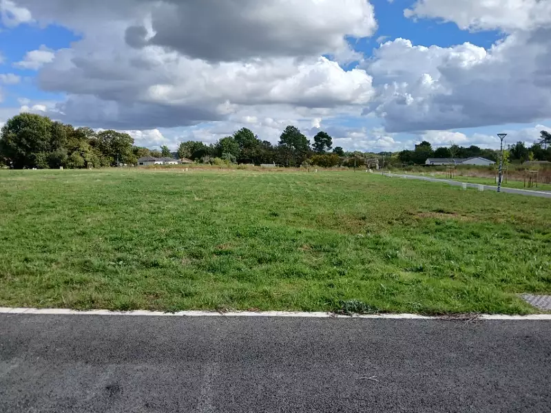 Terrain à bâtir, 854 m² - Marsac-sur-l'Isle (24430)