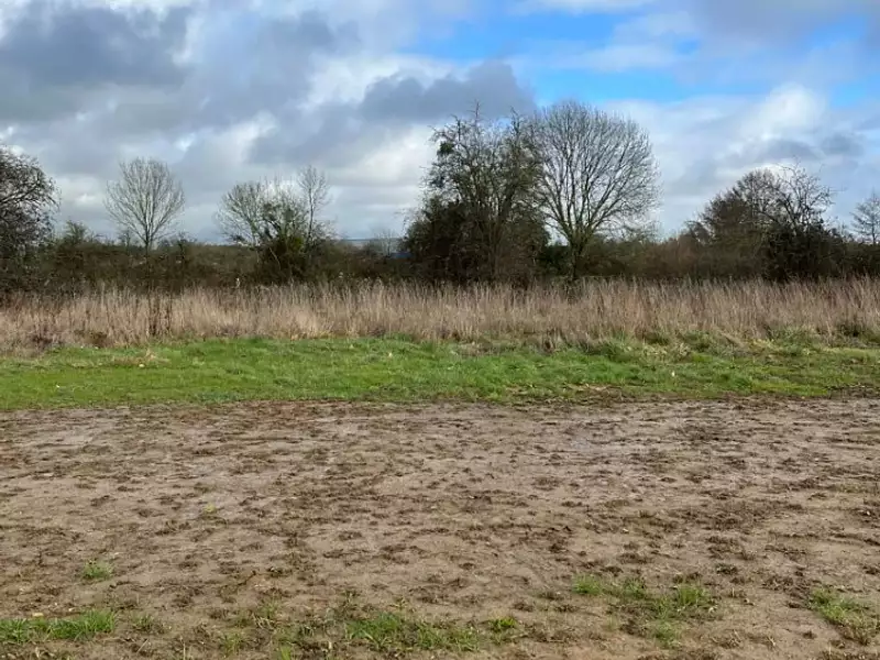 Terrain à bâtir, 712 m² - Cerisé (61000)